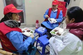 寒夜集结 火速驰援！今天我们去探访市生态环境局抗疫的故事图片