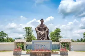 历经三朝而不倒的女战神，女中豪杰当属冼夫人图片