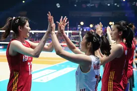 坚定不移为国家荣誉奋勇向前——记二十大代表、中国女排队员李盈莹图片