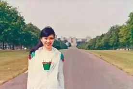 她是港乐顶级填词人，却甘愿为一人“自废武功”，如今孑然一身图片