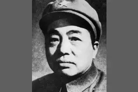他跟随彭德怀16年，分别12年后，奉首长梓棺回京，遗言让人感动图片