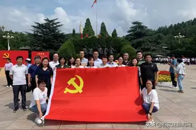 石家庄学院师生积极参加庆“七一”活动图片