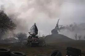 顿巴斯决战首日战报出炉，俄炮击摧毁乌军阵线，亚速营绝望欲投降图片