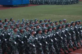 最难忘什么？军训收获对后来的专业学习有何帮助？文社理工医优秀军训学员们的回答亮了图片