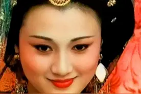 谁说五官立体才是美？这10位“大饼脸”女星，个个都难以超越图片
