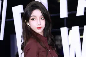 百万网红又要去变性？之前自曝已经变成女生，视频都是长发穿裙子图片