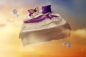 为什么会梦见被人追逐、和喜欢的人亲热？心理学解析梦的含义图片