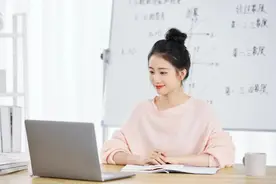 异性“越界”前，都会有这个信号，你们之间有吗？图片