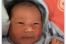 奇葩说男星突曝三胎喜讯，反被嘲爱妻人设崩塌，妻子大其7岁图片