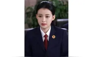 在未来，公务员群体越来越像一台高速运转的机器图片