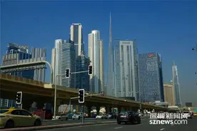奇观天下 | 世界第一高楼哈利法塔 内设56部升降机 总造价15亿美元图片