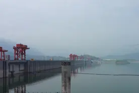 好消息，三峡水库水位大涨！逼近165米，对长江中下游来说是好事图片