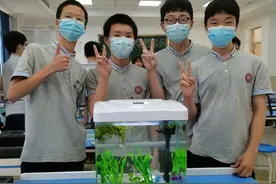 “鲫鱼养殖记”开课啦！两江新区礼嘉中学校开展“五育融合”的探究性劳动课程图片