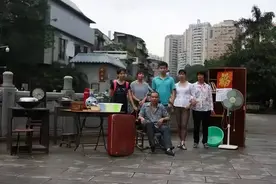 6口人挤55㎡，三兄妹住一间房，设计师惊艳爆改老房变6层别墅，被“赶走”的保姆回来了图片