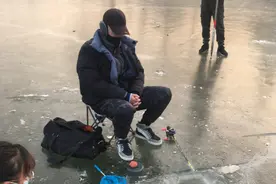 冬天野钓的别急着封竿，给你支几招，钓不到鱼捶我图片