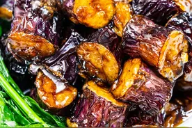 风味烧茄子做法，这样做外酥里嫩，酸甜爽口，特别下饭！图片