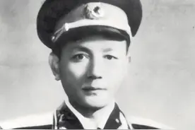 开国将帅（483）少将吴岱图片
