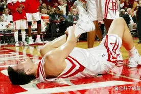 轻则实力下滑，重则提前退役，盘点那些NBA常见的毁灭性伤病图片