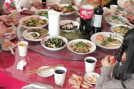 第一次去未来婆婆家，他们给的见面礼让我震惊不已图片