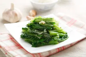 想瘦要“管住嘴，迈开腿”，5样低脂菜记得吃，清淡爽口味道香图片