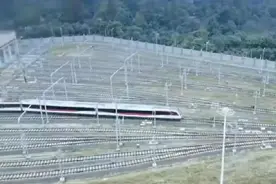 成都地铁年入百亿还亏损了图片