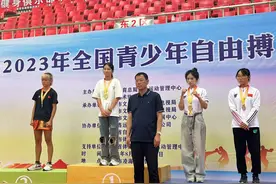 全国自由搏击冠军！合肥女孩李佳琦、徐湘颖好样的图片