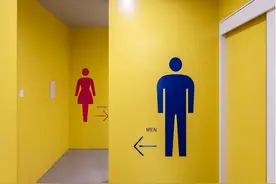 女性小便后，为什么要用纸巾擦？男人的“抖一抖”是怎么回事？图片
