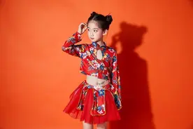 央视曝光“劣质”有毒服装，或正在伤害孩子的身体，家长早做处理图片