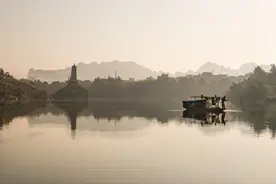 外交部：两岸猿声啼不住，轻舟已过万重山 外国记者：what？图片