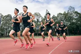 世界/中国/日本场地中长跑2022年成绩对比：差距何止马拉松！图片