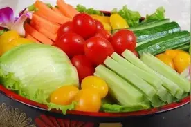 调查显示：绝大多数中国人吃错了，来自40万的研究：生吃更健康图片