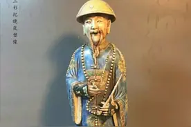 纪昀：日抽5袋烟，必食10斤肉，若非乾隆爱才，他活不到82岁图片
