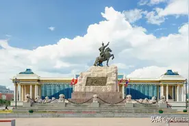 乌兰巴托：外蒙古这座城市到底能把吉思汗崇拜做到什么程度？图片