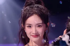 跨年晚会明星状态：王一博杨紫脸微肿，虞书欣妆太浓跟脖子两截色图片