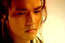 同样是演心理退行角色，把钟汉良和任嘉伦放一起看，差距就出来了图片