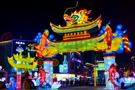 济南西部这个网红打卡地又添新荣誉，花灯会已亮灯，免费观看！图片