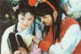红楼梦：宝黛的爱情有多美？摆脱欲望和世俗，灵魂契合的知心爱人图片