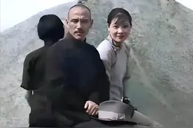 蒋介石陪宋美龄看电影，为何只看40分钟，最多不超1个小时就走？图片
