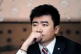 受贿入狱! 消失的“央视一哥”出狱成为打工仔, 工资反涨300万!图片