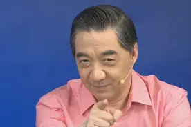 中国军力超越美国了? 张召忠将军直言: 想多了，20年内根本追不上图片