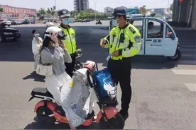 电动车装后视镜、手机支架被罚？有人中招，交警：都犯了3个错误图片