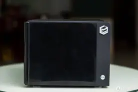 300+六盘位NAS机箱改造图片