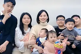 20岁女子婚后连续生7娃，遭家人劝阻，女子称：你们不懂别乱说！图片