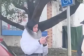 陈妍希带儿子看电影不见陈晓！俩人前脚刚回婆家，儿子模样比爹俊图片