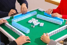 输掉了几十万后，我翻然悔悟了：十赌九输，麻将桌上没有赢家图片