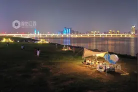 南昌“露营热”持续升温 户外经济成新消费“风口”图片
