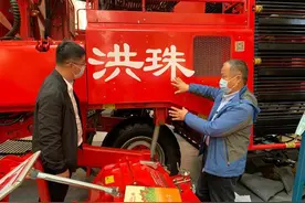 山东一农民因发明土豆收割机，赔了200万，12年后在德国大放异彩图片