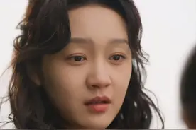冲着王道铁去看的《家里家外》，却被27岁的十八线演员给吸引了图片