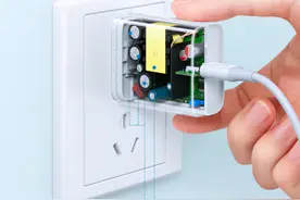 用USB排插直接给手机充电，会损坏手机吗？看完你就明白了图片