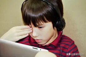 经常玩手机的孩子最后都怎么样了？图片